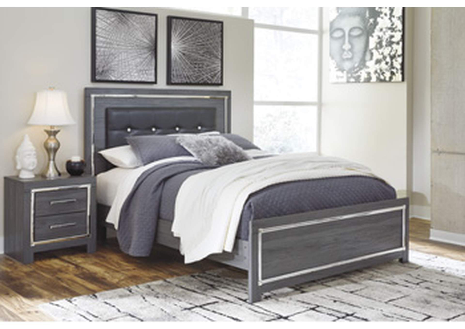 Lodanna Queen Panel Bed