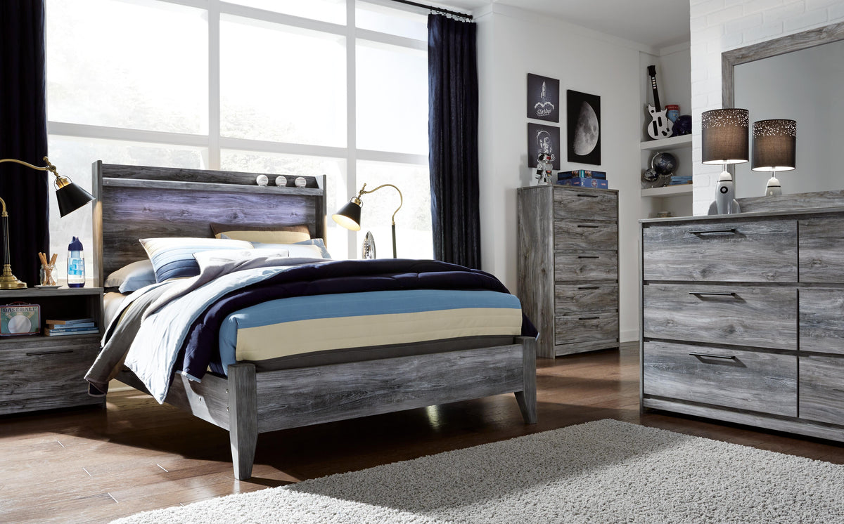 Baystorm Full Panel Bed in Gray, lifestyle view