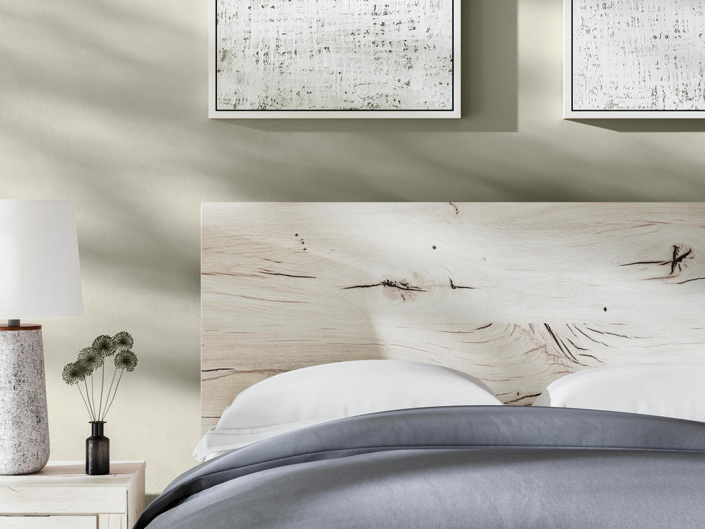 Lawroy Queen Panel Bed in Light Natural, detail view