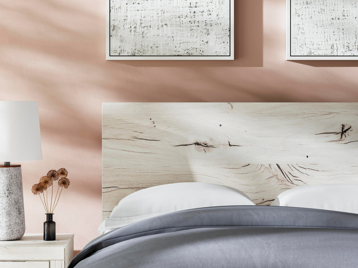Lawroy Full Panel Bed in Light Natural, detail view