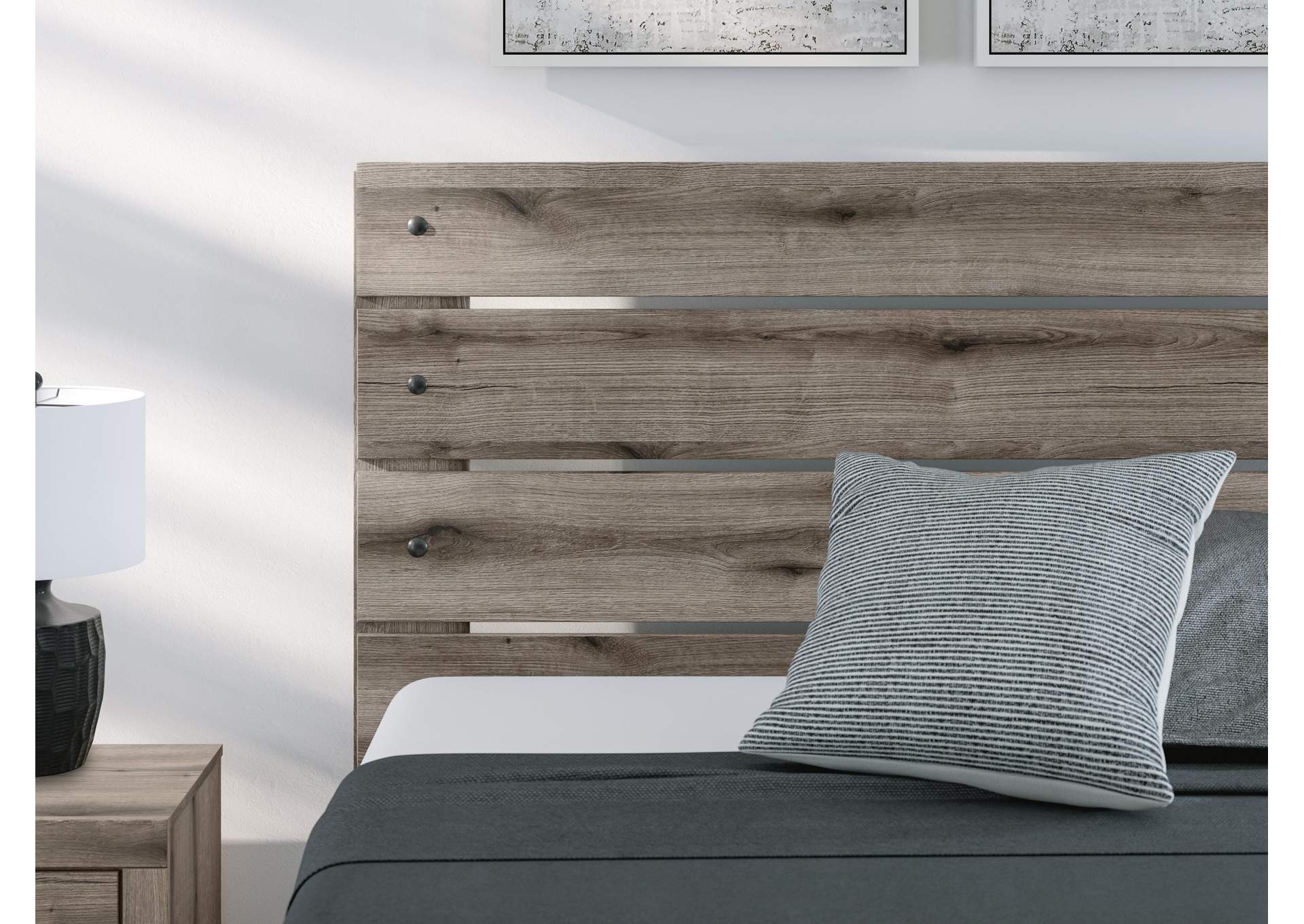Urbanoore Queen Panel Bed, Dresser and Nightstand detail
