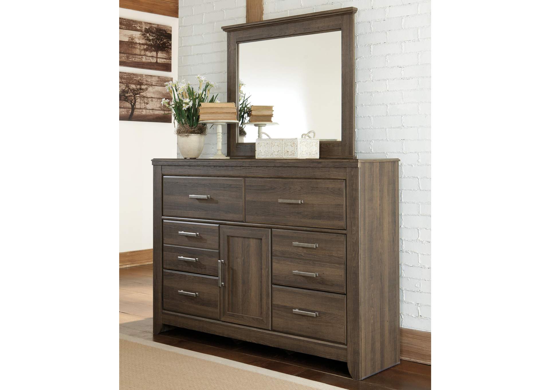 Juararo King Poster Bed with Mirrored Dresser and Chest room view