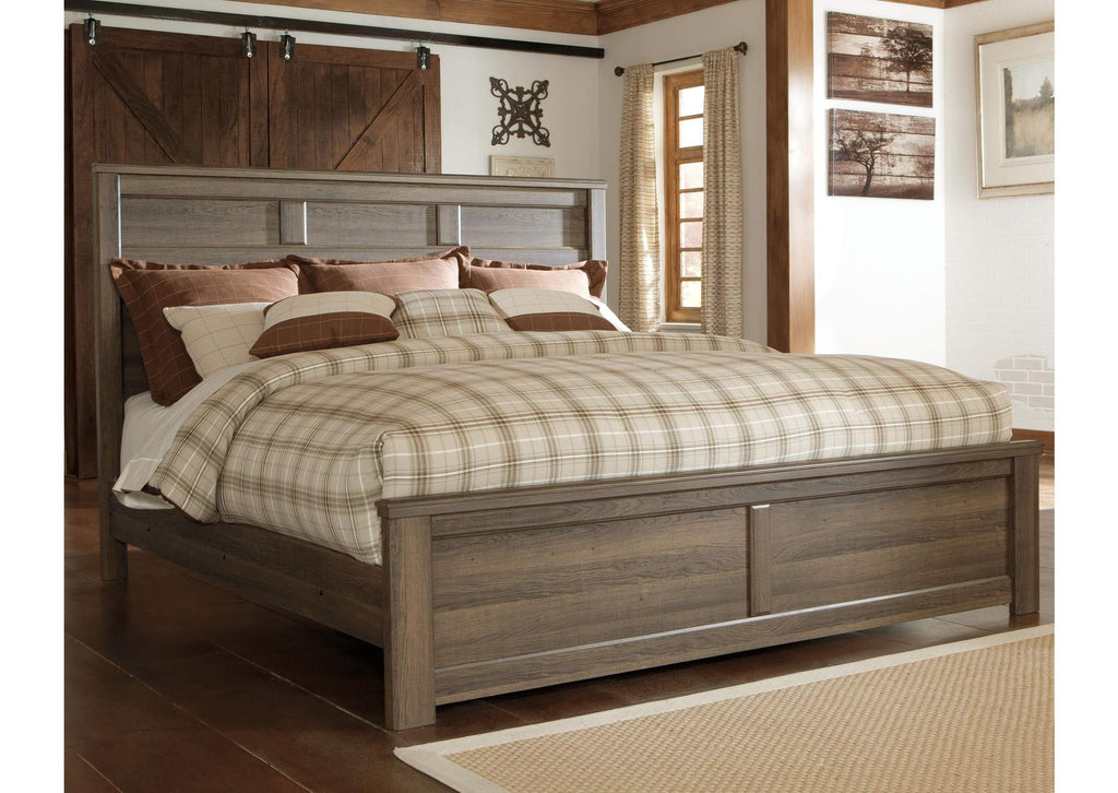 Juararo King Panel Bed with Mirrored Dresser and Chest room view