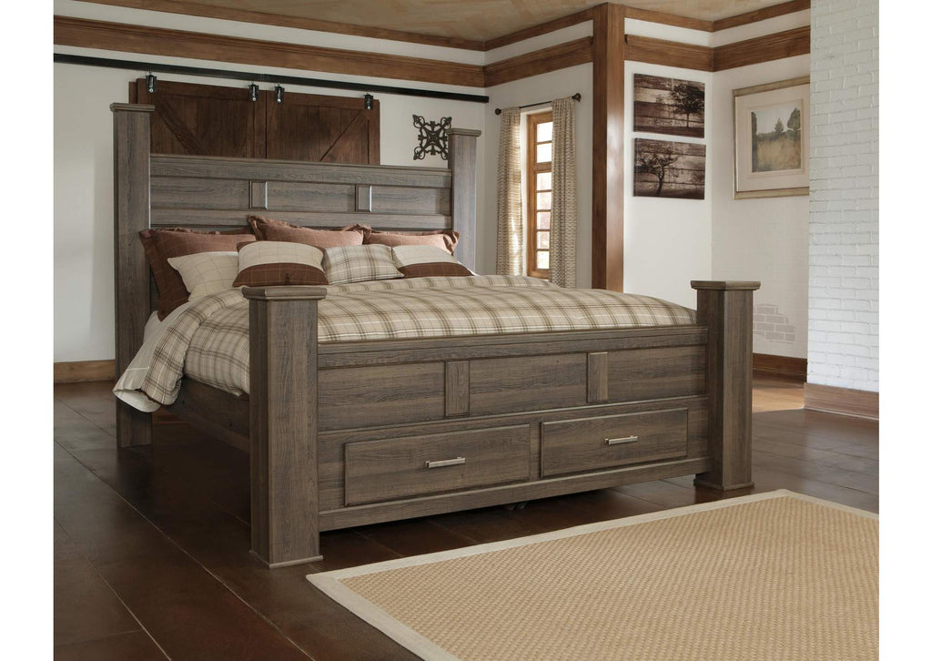 Juararo King Poster Bed with Mirrored Dresser and 2 Nightstands