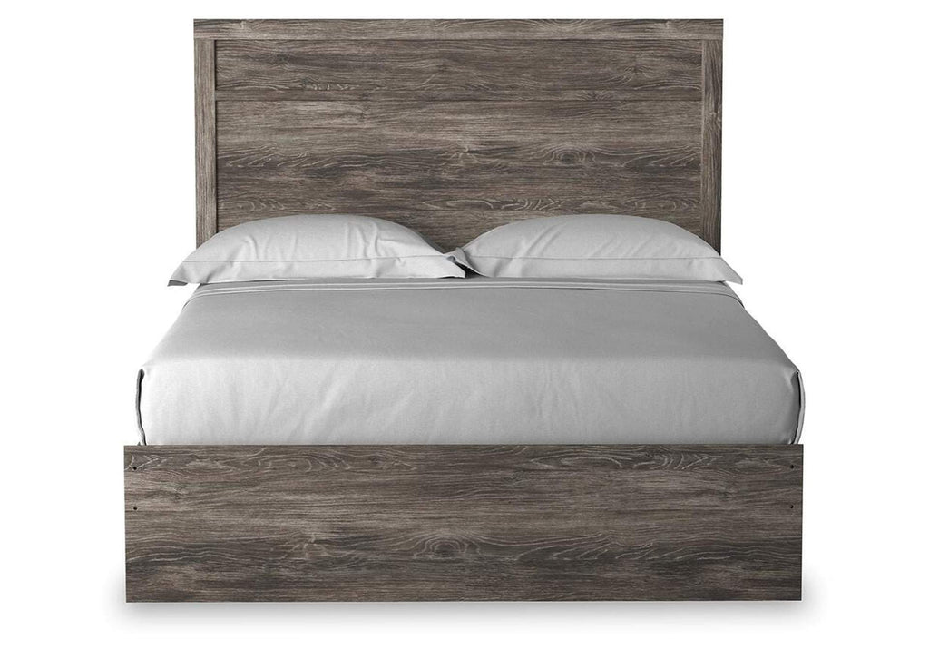 Ralinksi Queen Panel Bed and Dresser