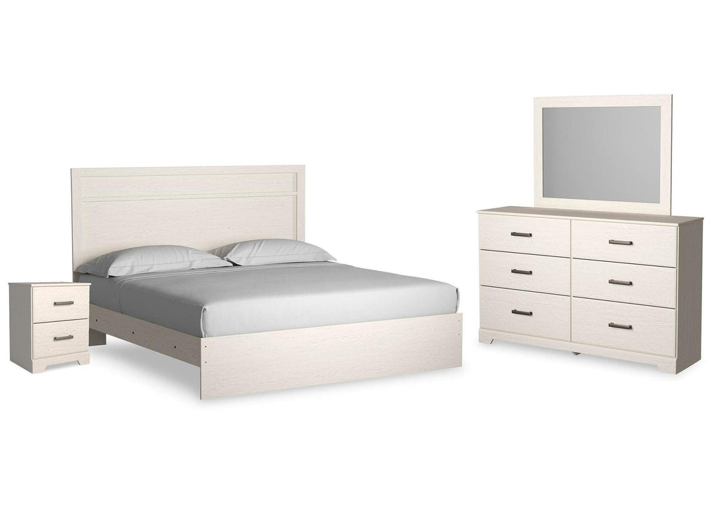 Stelsie King Panel Bed with Mirrored Dresser and Nightstand
