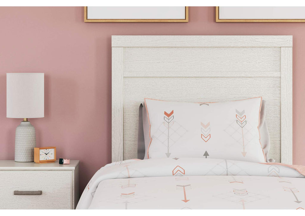 Stelsie Twin Panel Bed with Dresser detail