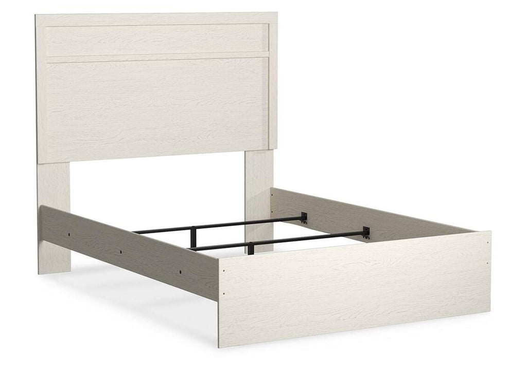 Stelsie Full Panel Bed angled view