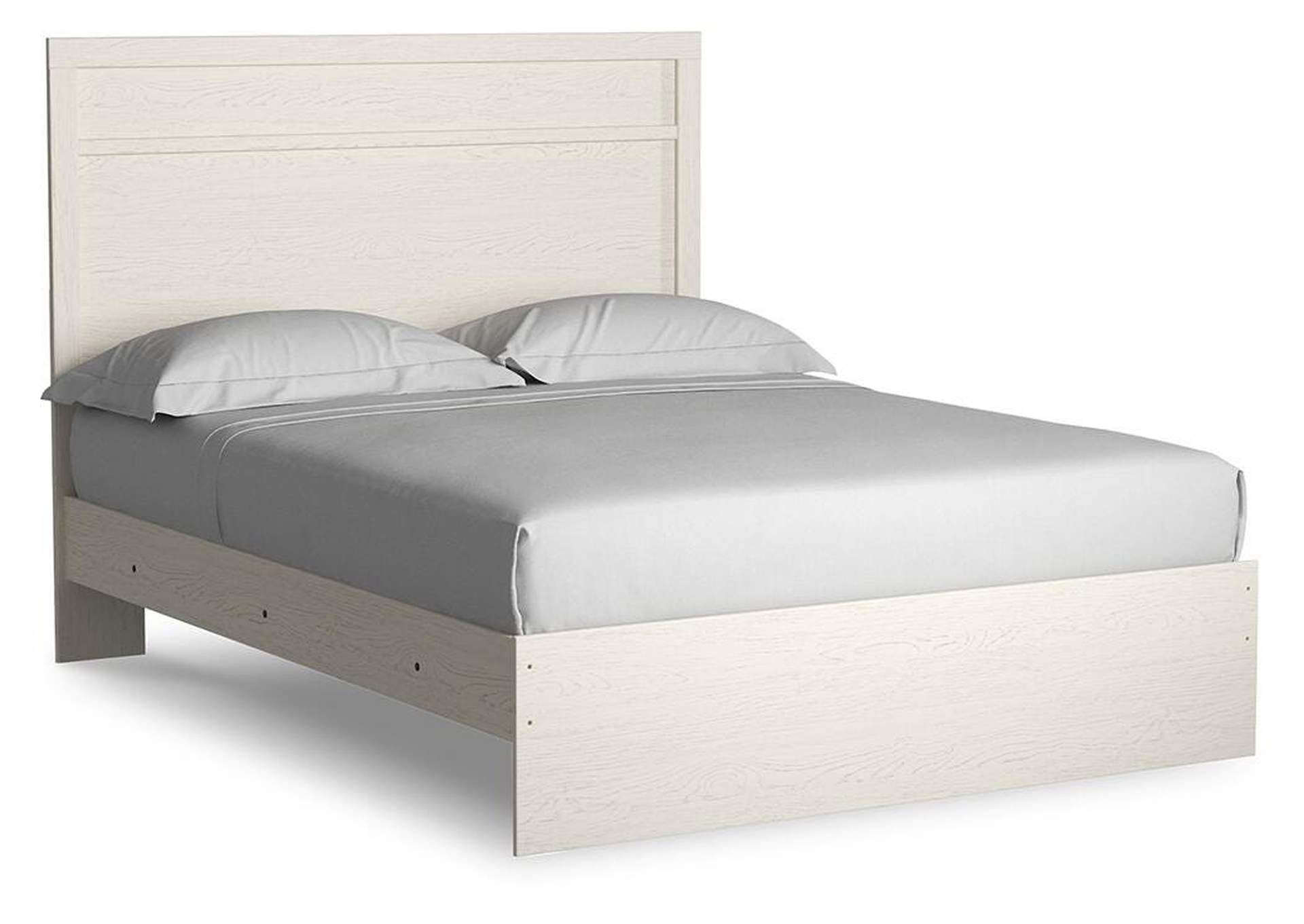 Stelsie Queen Panel Bed with Mirrored Dresser and Nightstand angled view