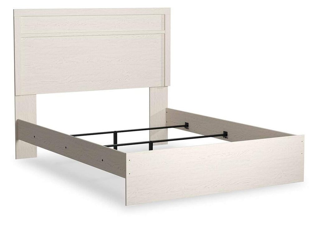 Stelsie Queen Panel Bed angled view