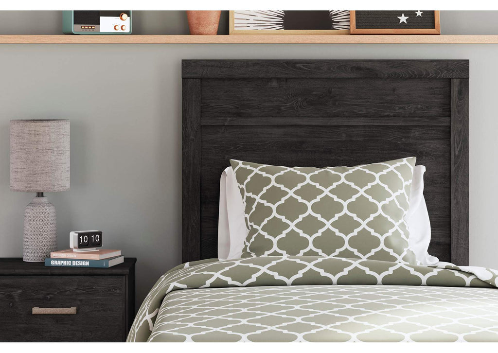 Belachime Twin Panel Bed with Dresser and 2 Nightstands detail