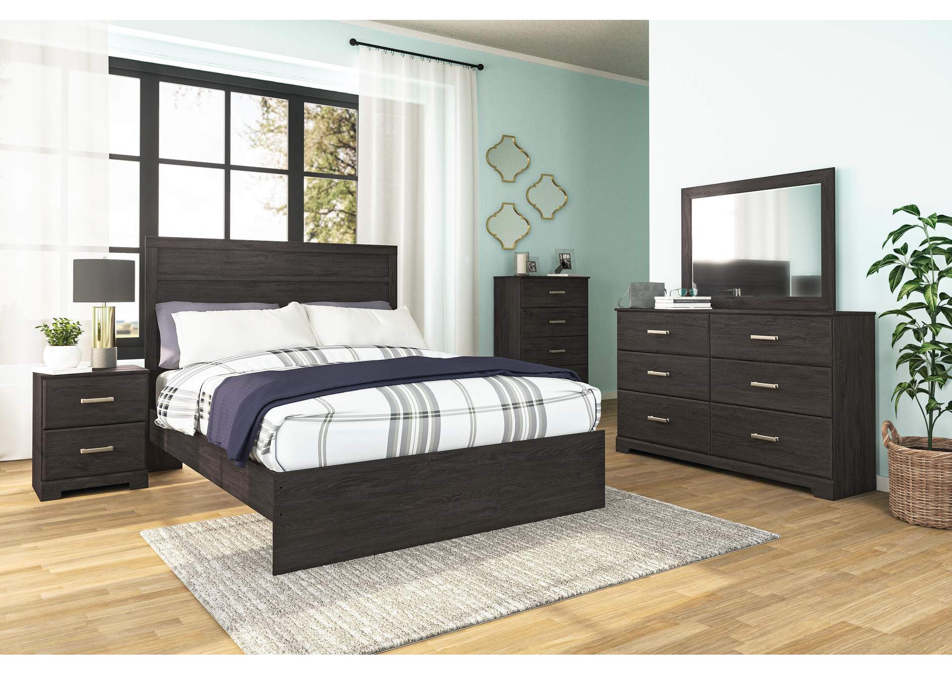 Belachime Queen Panel Bed with Mirrored Dresser, Chest and Nightstand