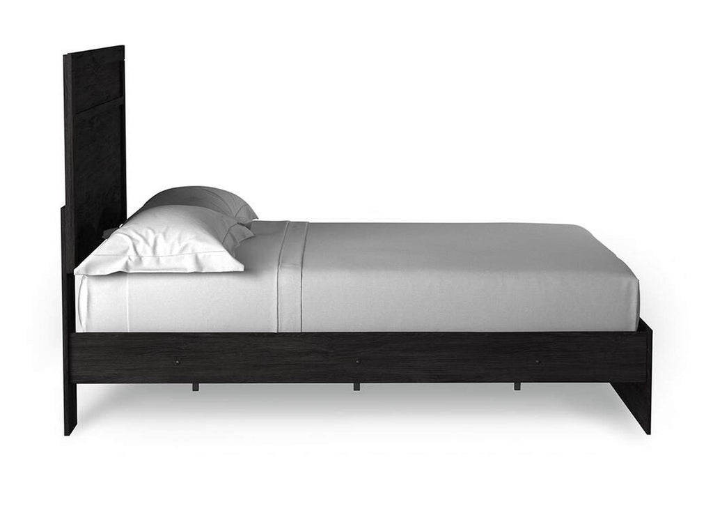 Belachime Queen Panel Bed with 2 Nightstands side view