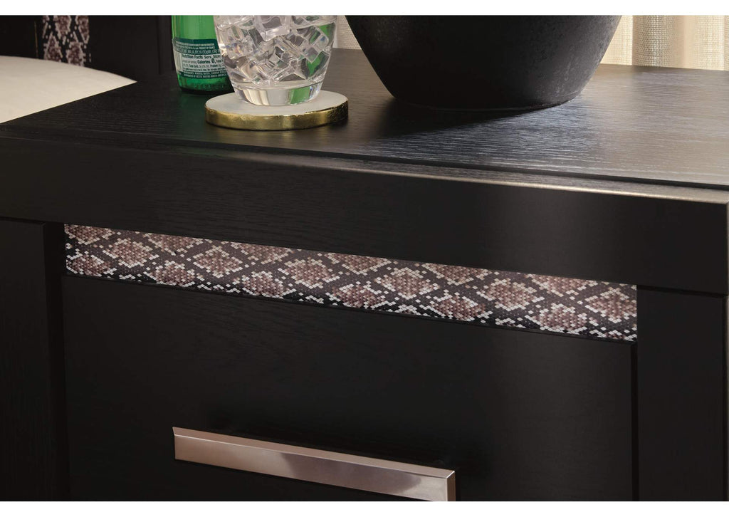 Brizmore Nightstand detail
