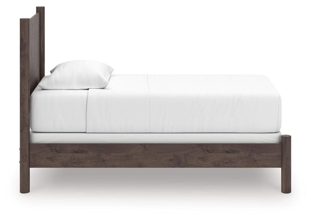 Cadmori Twin Panel Bed, Chest and Nightstand side view