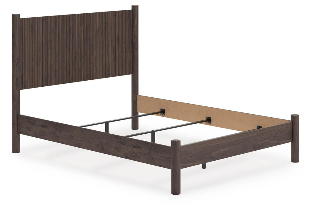Pamytta Queen Panel Bed in Brown, angle view