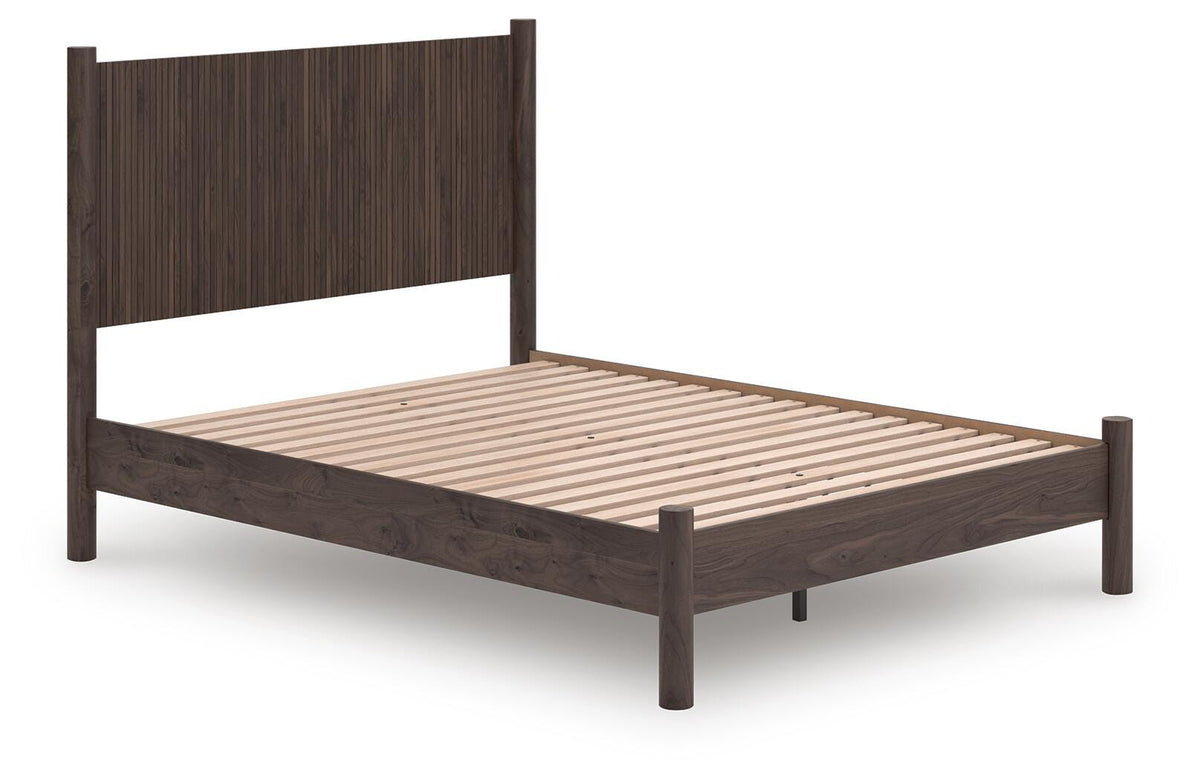 Pamytta Queen Panel Platform Bed in Brown, angle view