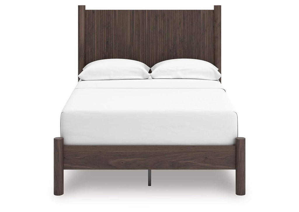 Cadmori Full Panel Platform Bed, Dresser and Chest front view