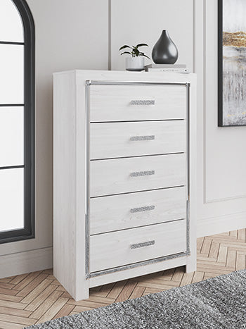 Altyra Chest of Drawers in White