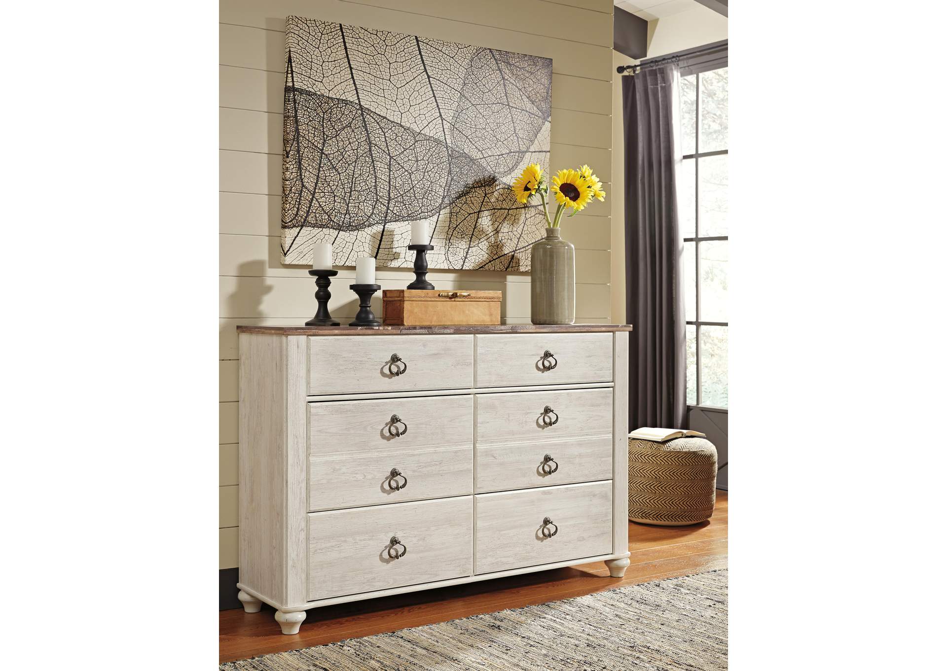 Willowton King Sleigh Bed with Dresser