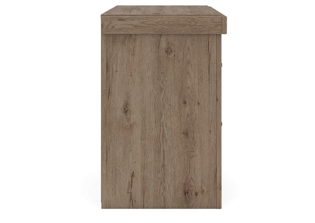 Garistyn King Panel Bed, Dresser and Nightstand side view