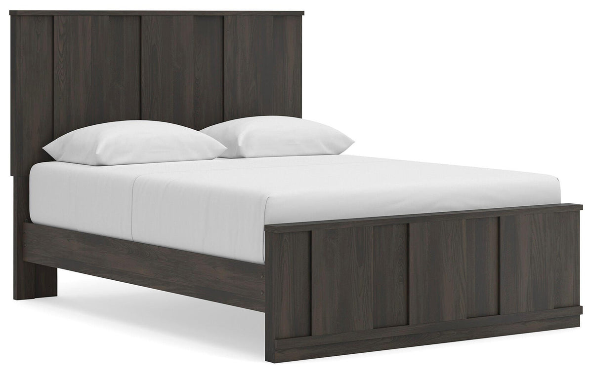 Shaehartin Queen Panel Platform Bed, angle view