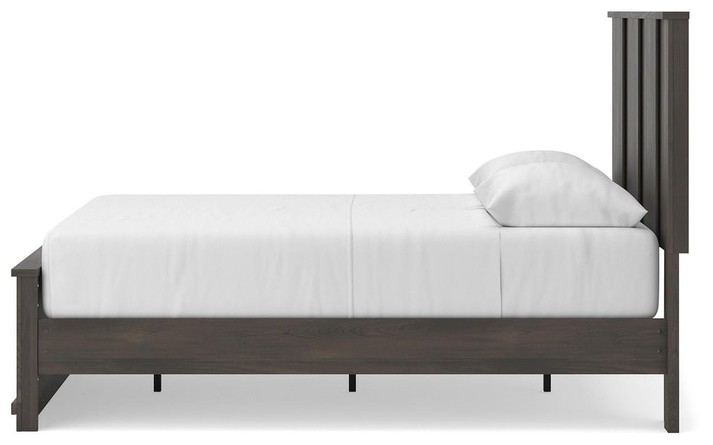 Shaehartin Queen Panel Platform Bed, alternate view 7