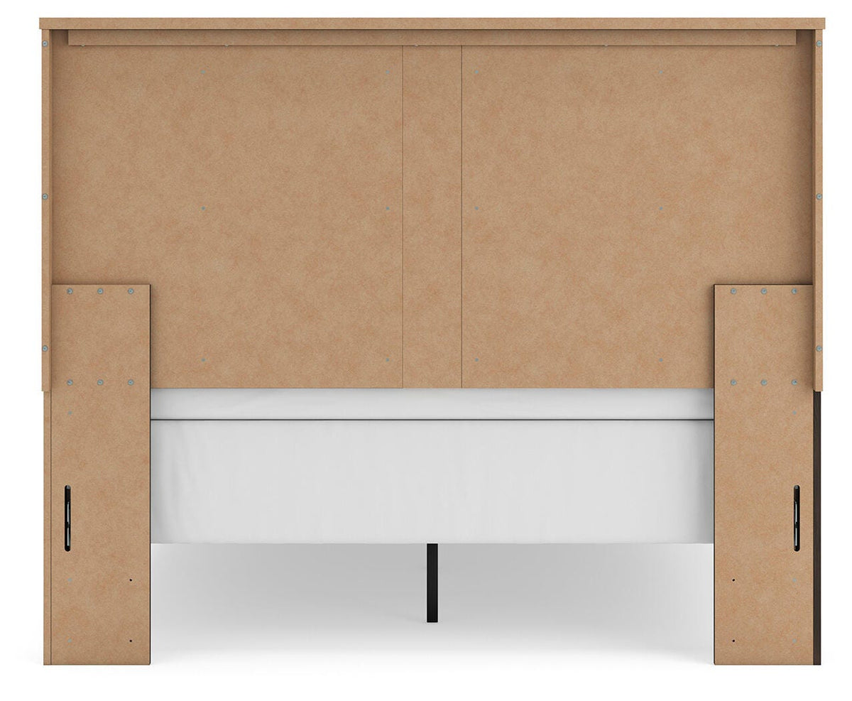 Shaehartin Queen Panel Bed, back view