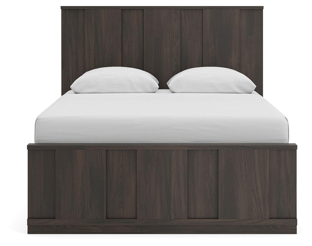 Shaehartin Queen Panel Bed, front view