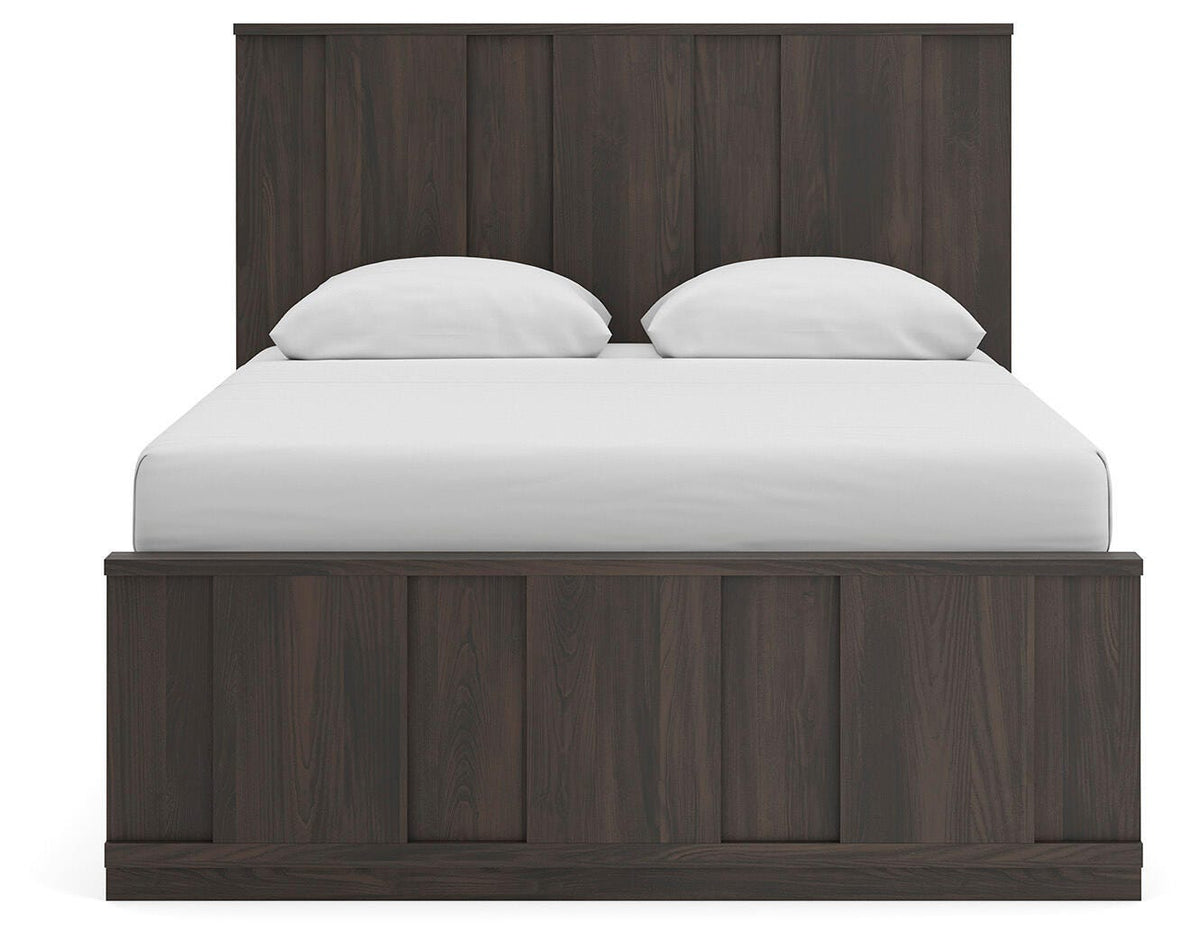 Shaehartin Queen Panel Bed, front view