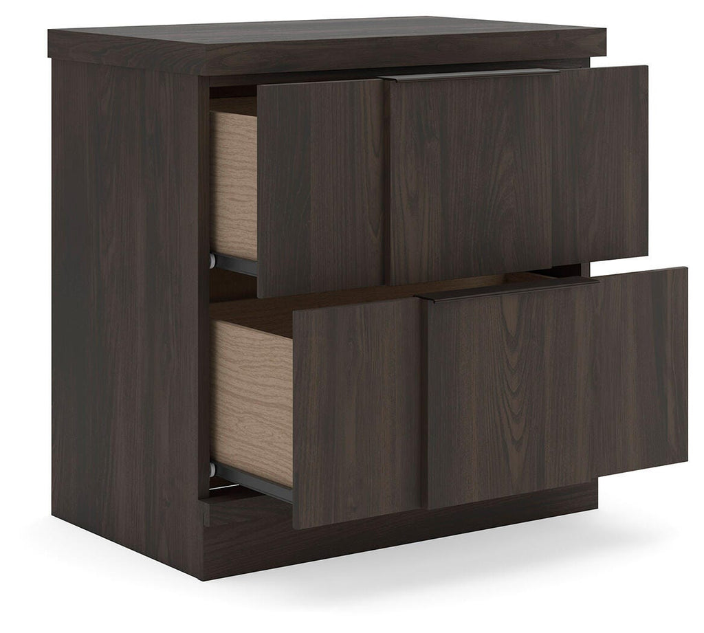 Shaehartin Nightstand in Dark Brown, open view