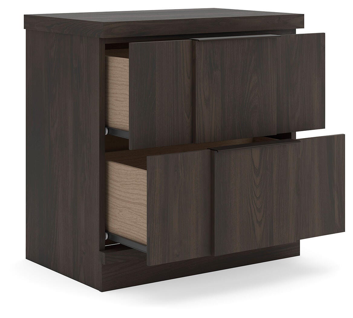 Shaehartin Nightstand in Dark Brown, open view