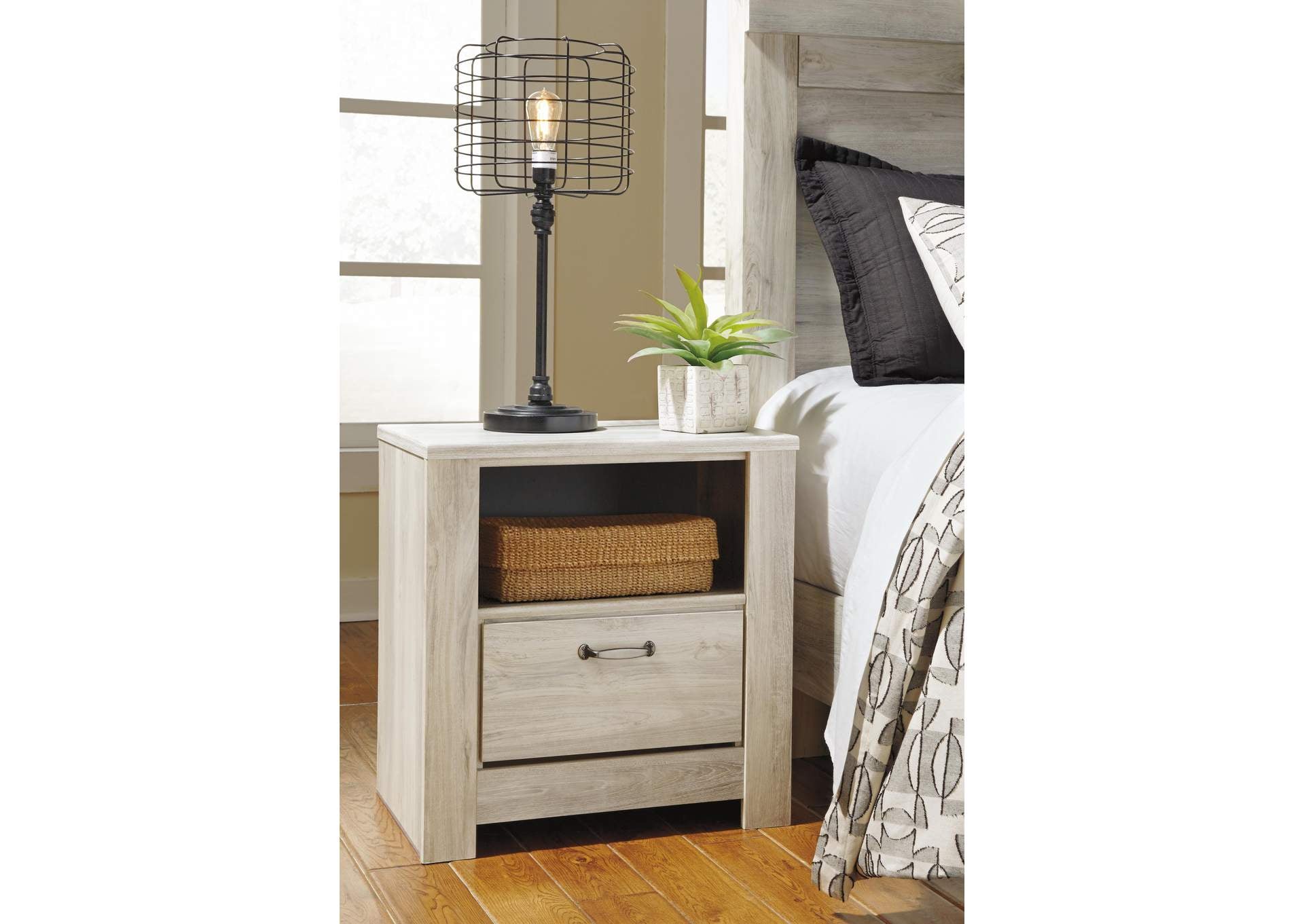 Bellaby King Platform Bed with 2 Storage Drawers with Mirrored Dresser and 2 Nightstands