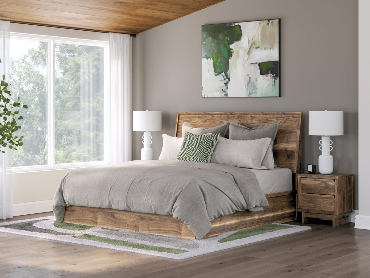 Chirason King Panel Bed in Brown, alternate view 2