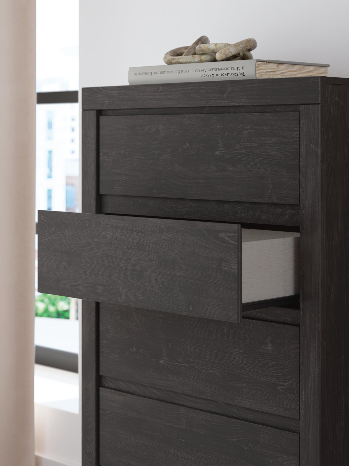 Fraluna Chest of Drawers in Charcoal, detail view
