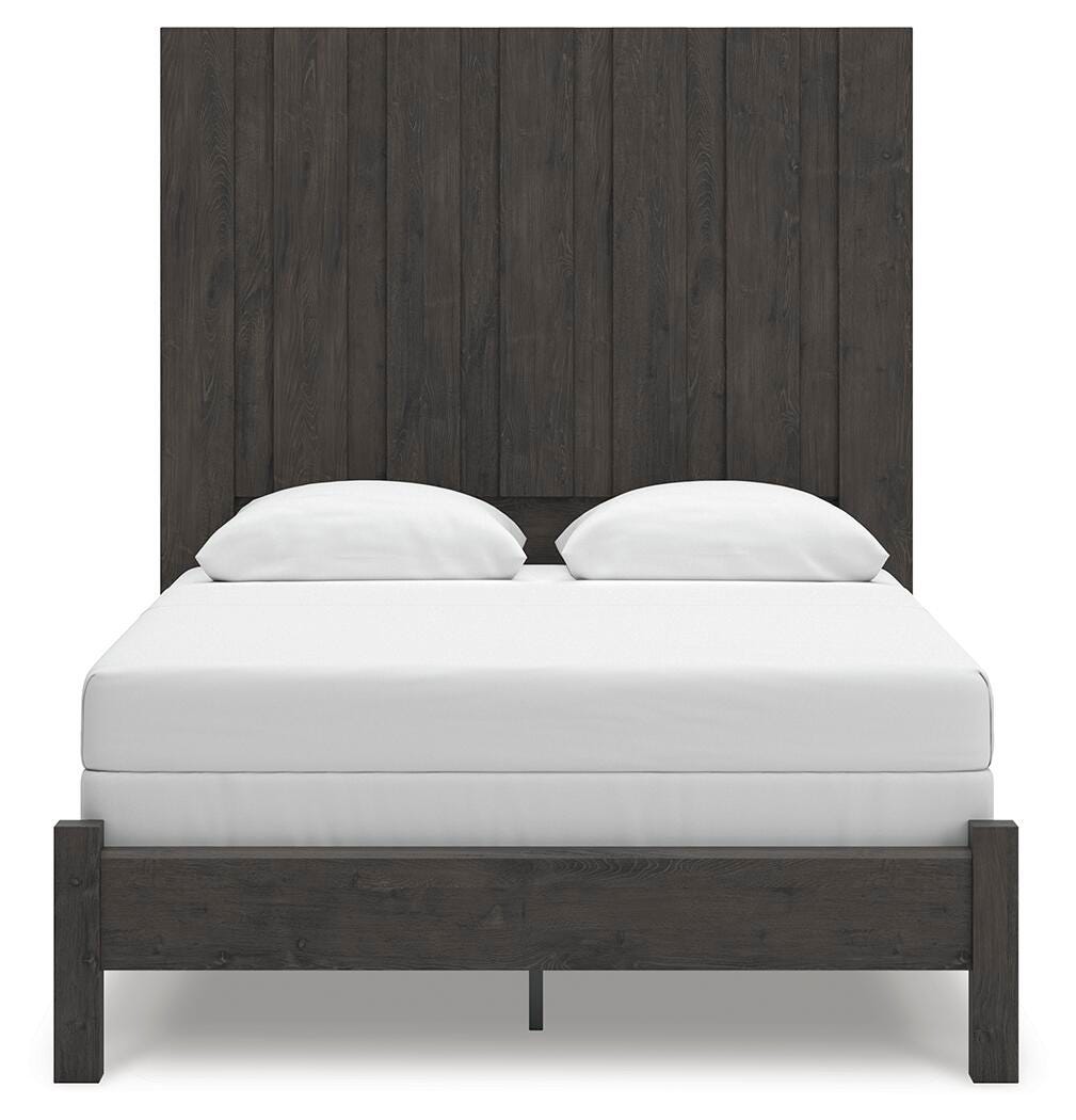 Fraluna Queen Panel Bed in Charcoal, front view