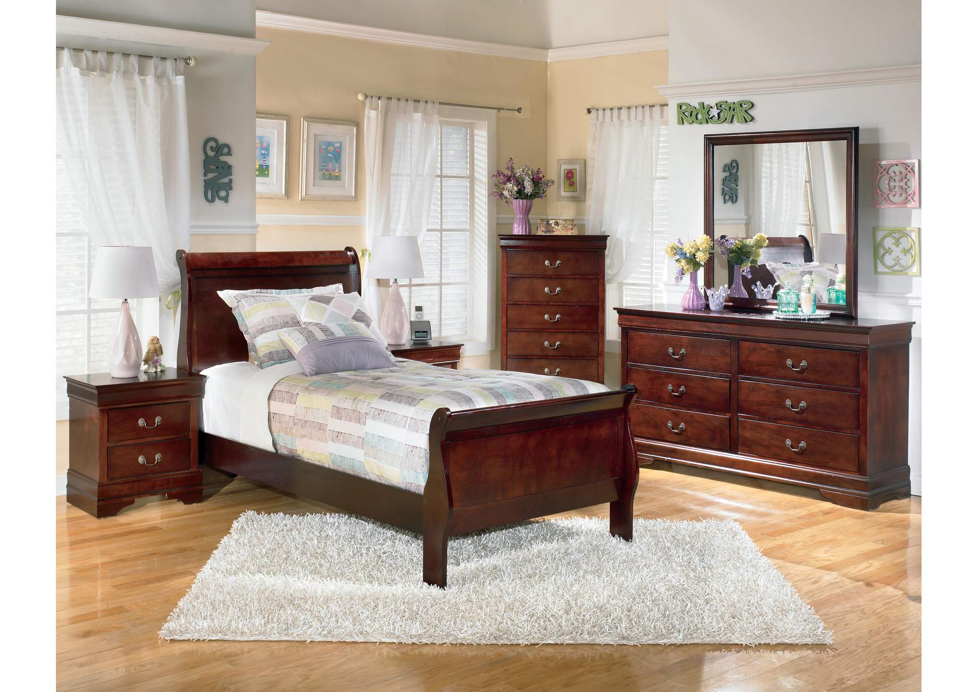 Alisdair Twin Sleigh Bed with Mirrored Dresser, Chest and Nightstand