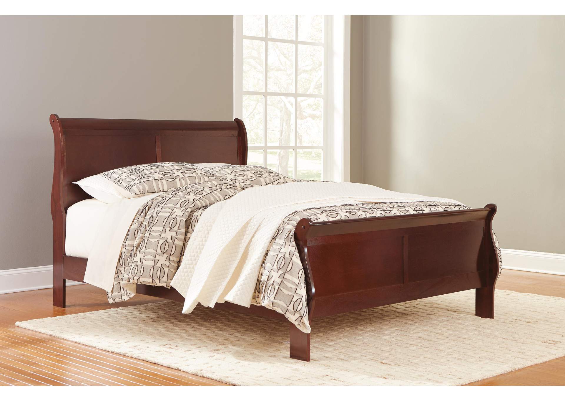 Alisdair King Sleigh Bed with 2 Nightstands
