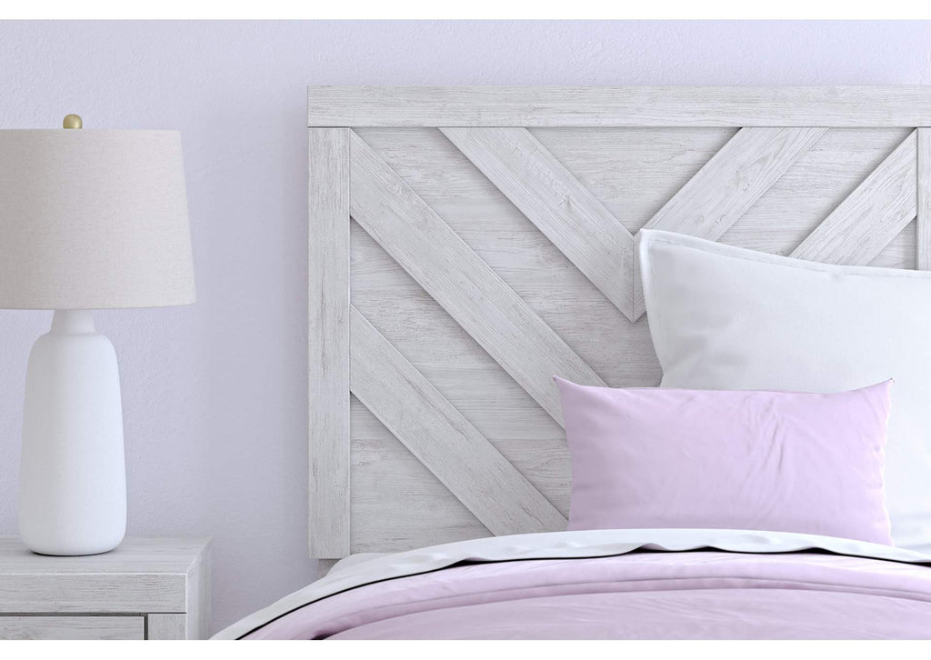 Cayboni Twin Panel Bed with Dresser detail