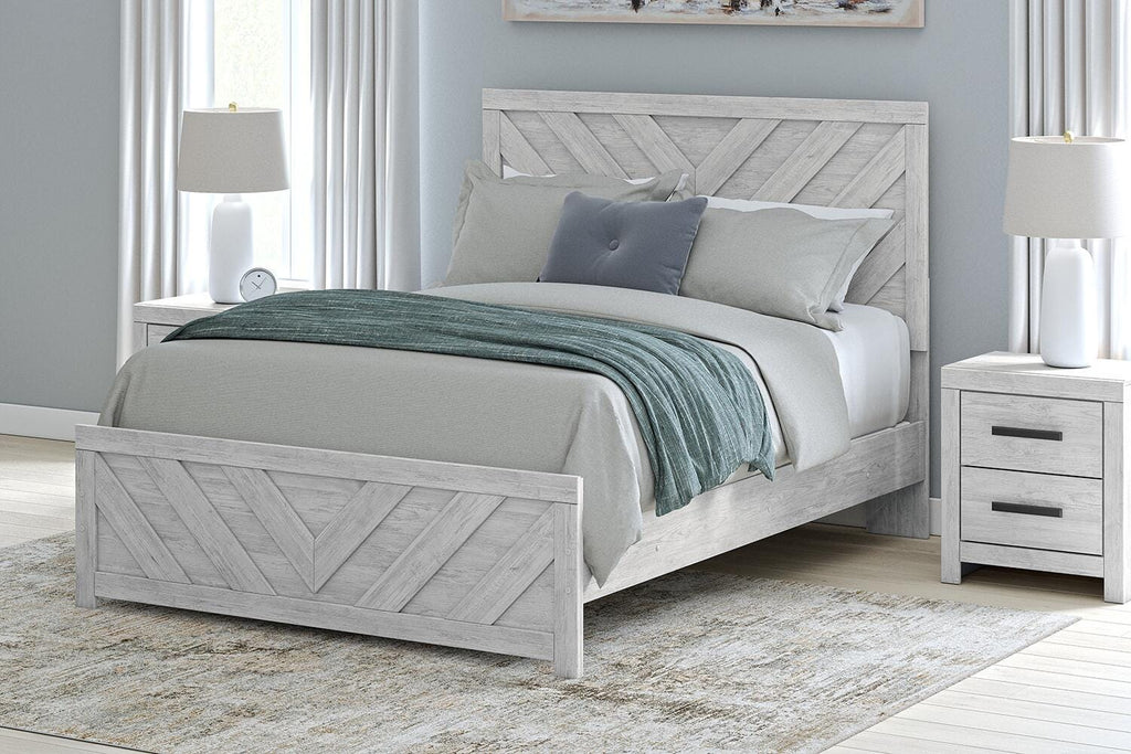 Cayboni Queen Panel Bed in Whitewash, alternate view 2