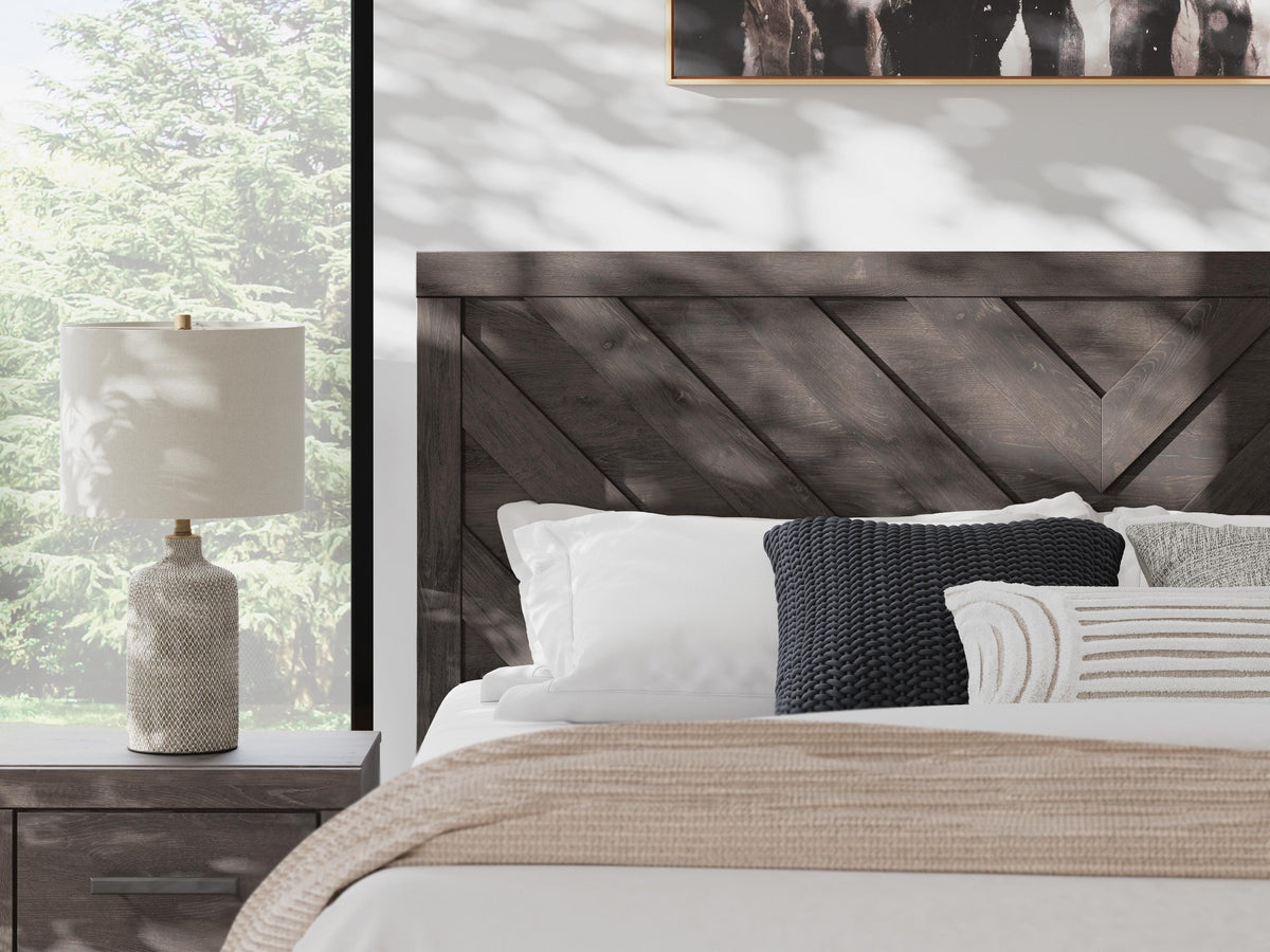 Prendonea King Panel Bed in Charcoal, detail view