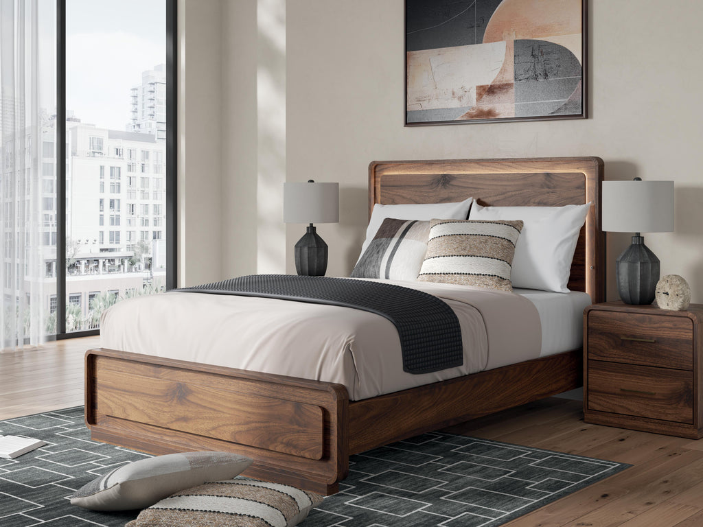 Fortlorn Queen Panel Bed in Walnut Brown, alternate view 2