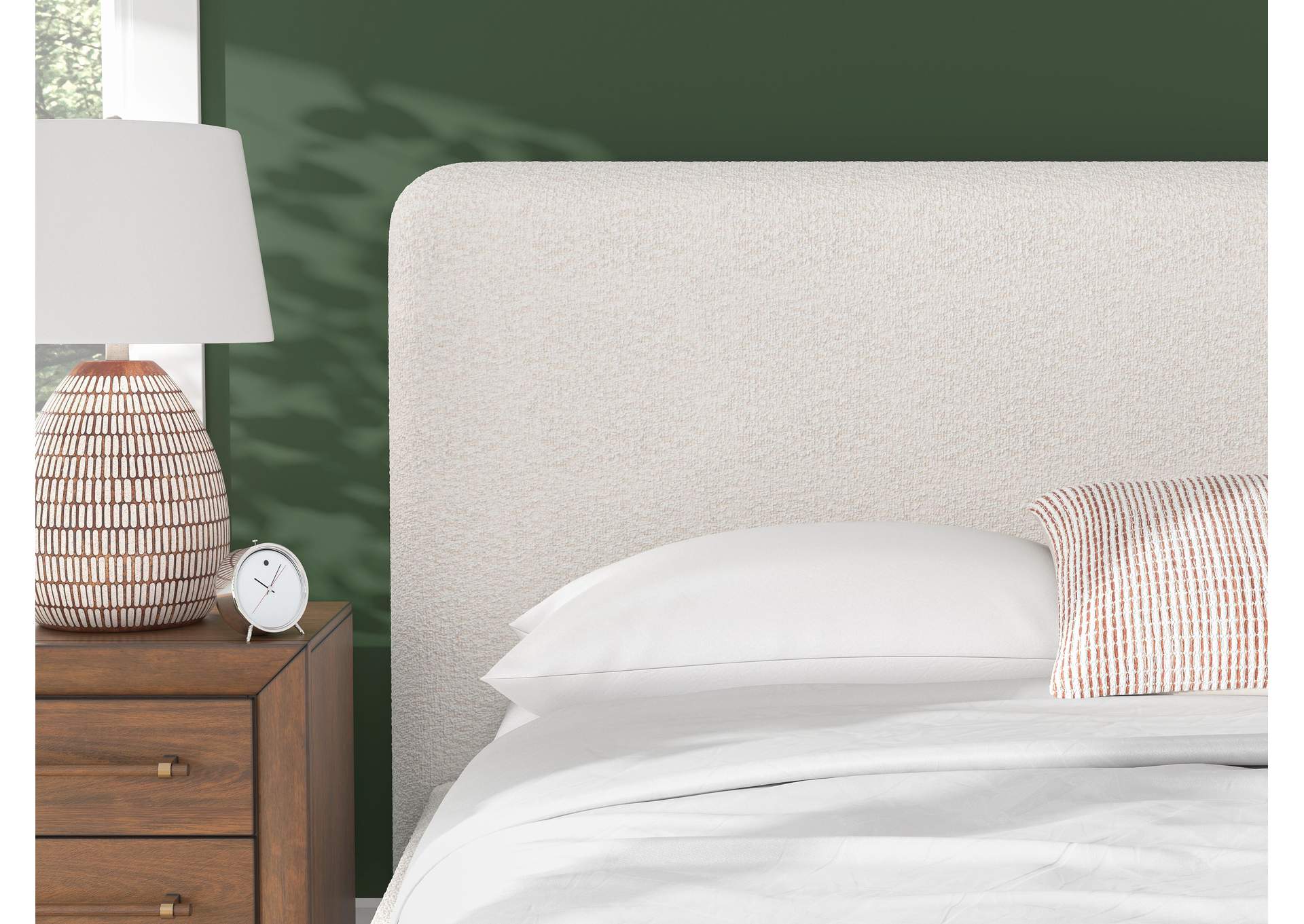 Brintstreet King Upholstered Bed detail