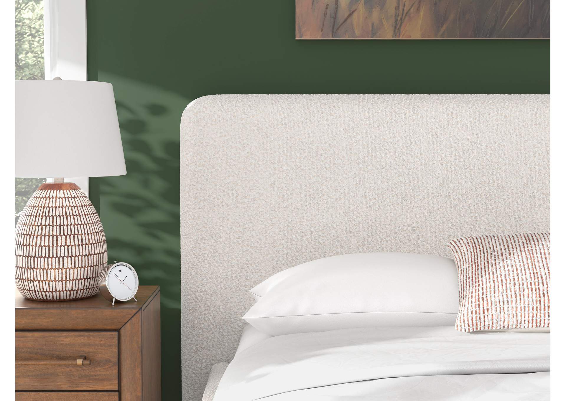 Brintstreet California King Upholstered Bed detail