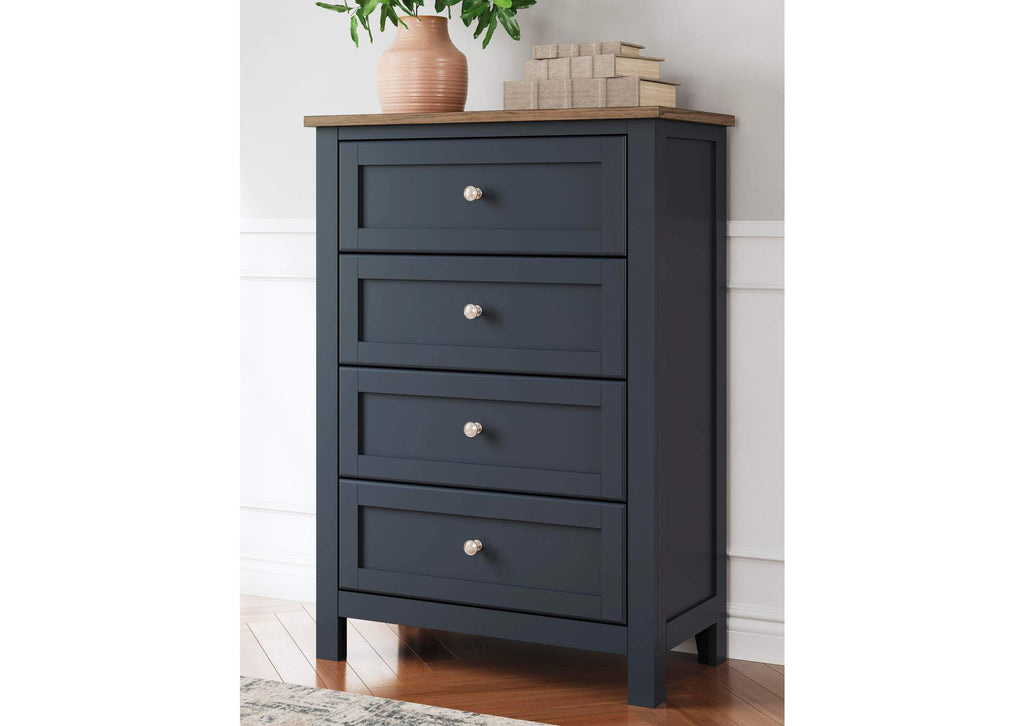 Landocken Queen Panel Bed with Mirrored Dresser, Chest and Nightstand