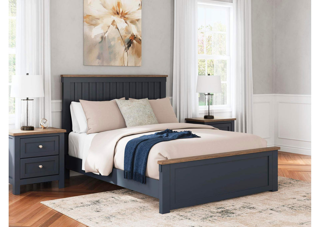 Landocken Queen Panel Bed with Mirrored Dresser and Nightstand
