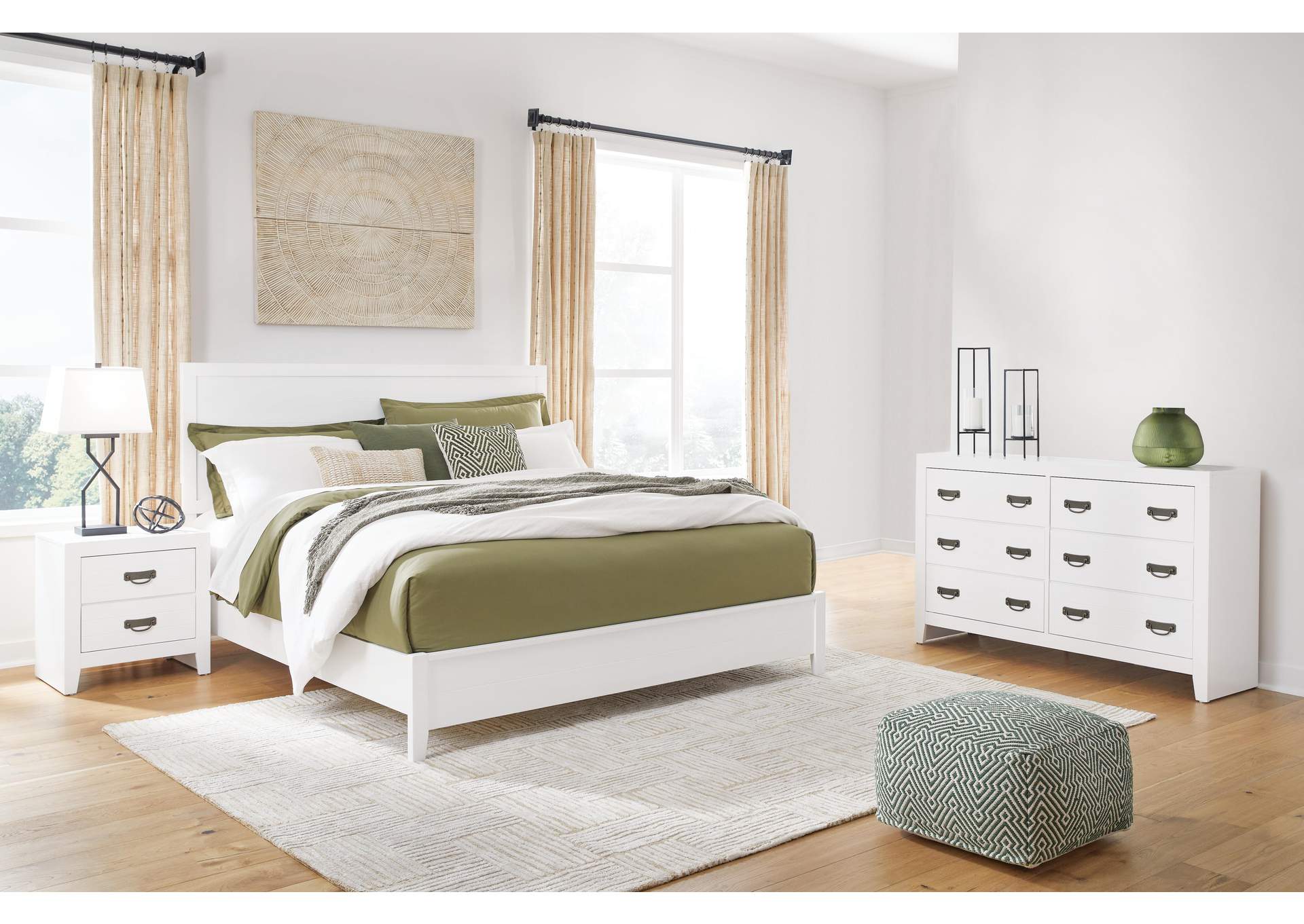 Binterglen Full Panel Bed with Dresser and 2 Nightstands