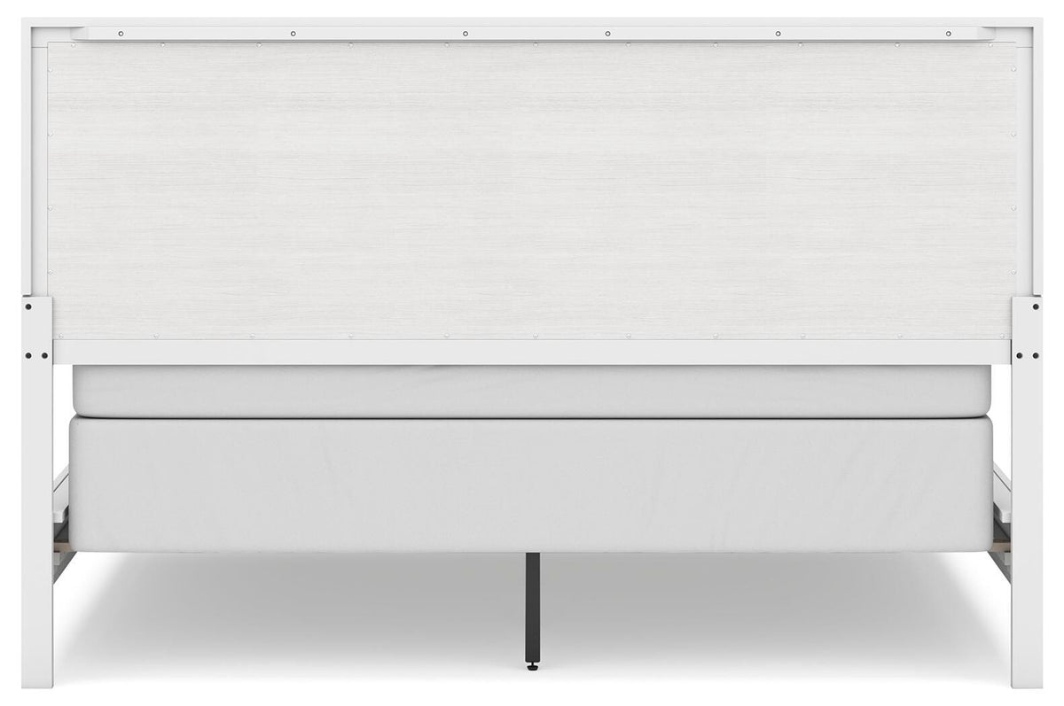 Binterglen California King Panel Bed in White, back view