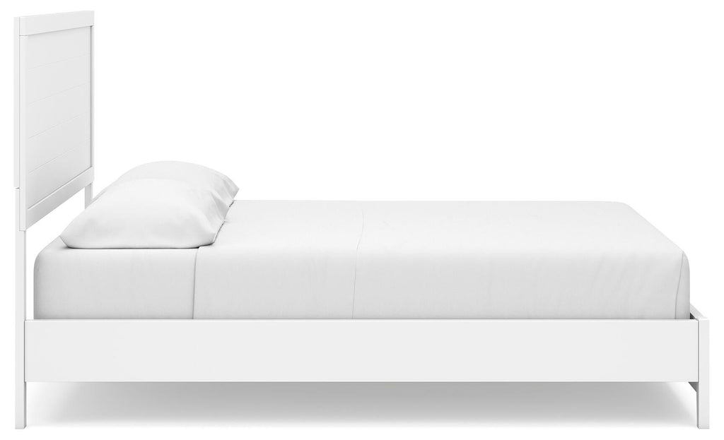 Binterglen California King Panel Bed in White, side view