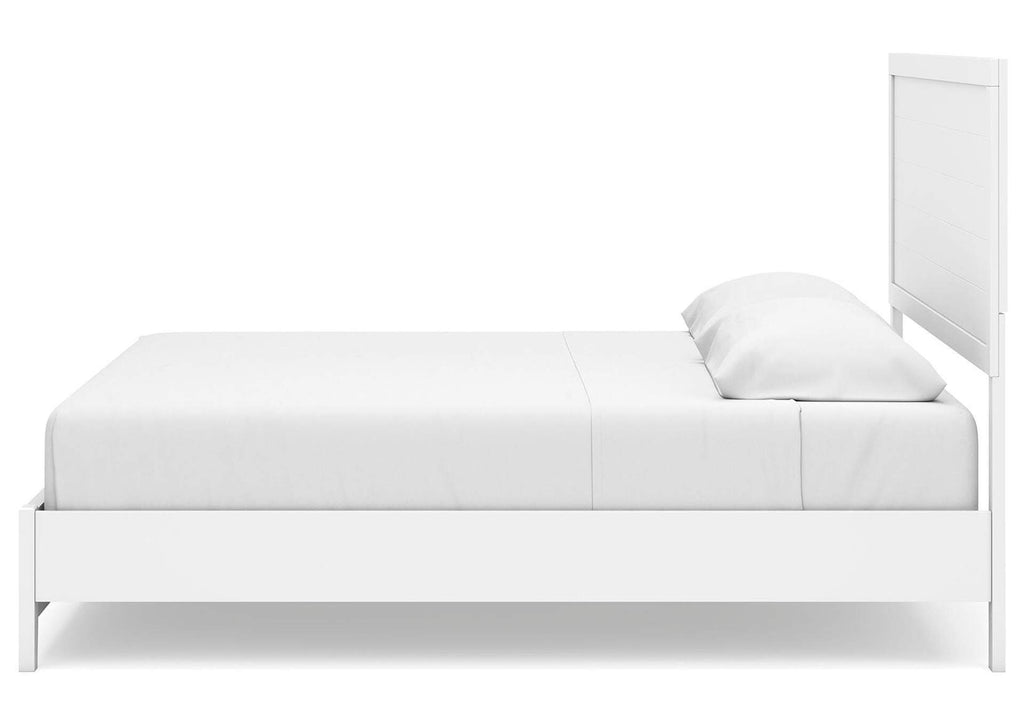 Binterglen King Panel Bed and 2 Nightstands side view